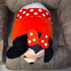 Tsum Tsum NEW Disney Minnie Mouse